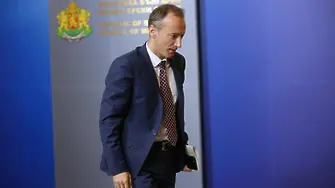 КПКОНПИ проверява образователния министър Вълчев за конфликт на интереси