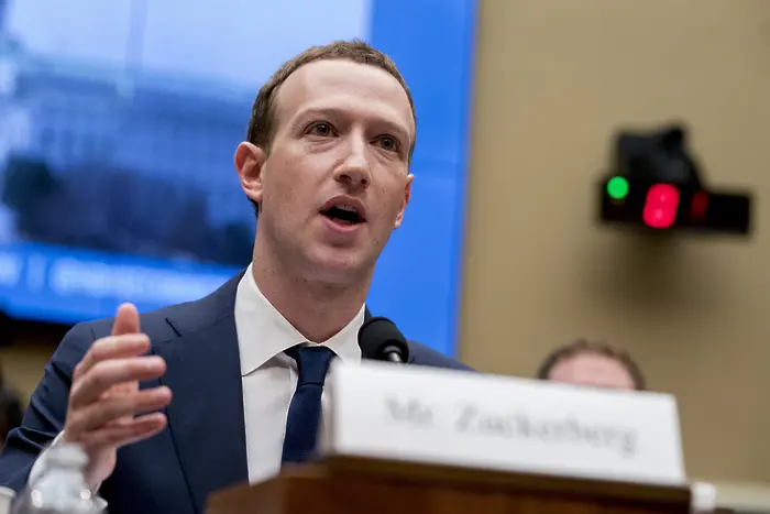 Зукърбърг: Фейсбук закъсня в борбата срещу намесата в избори