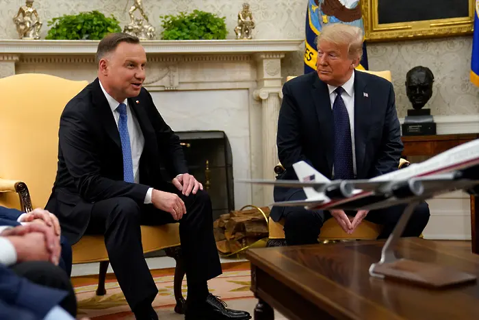 САЩ ще прехвърлят част от войските си от Германия в Полша, каза Тръмп