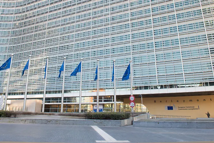 ЕС потресен, осъди убийството на Джордж Флойд