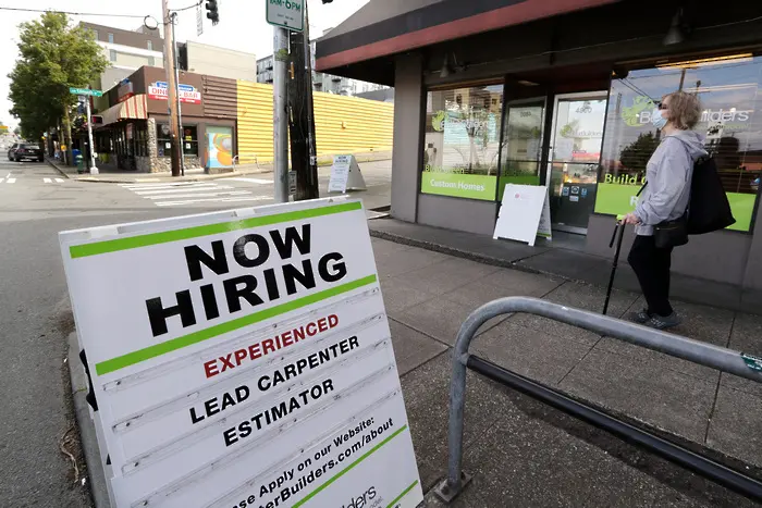 US безработицата тръгва надолу: 2,5 млн. новоназначени през май