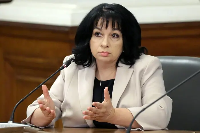 Теменужка Петкова: Правителството е законно избрано, а държавата - стабилна