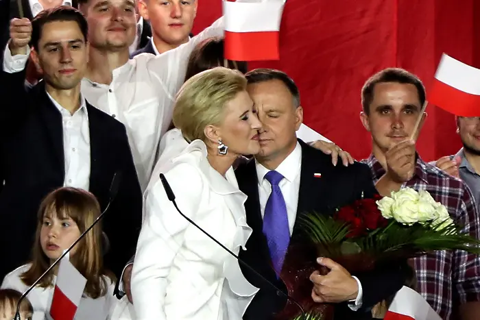 Полският президент печели втори мандат с малка разлика