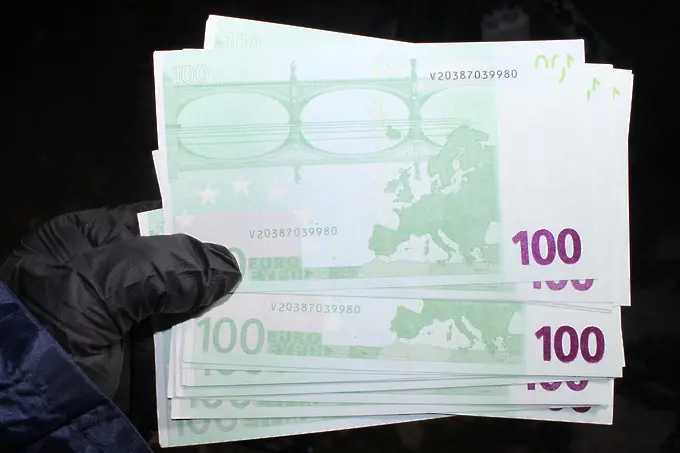 Съд за 3 страни от ЕС – не спазват директива срещу прането на пари
