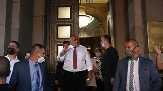И Борисов сред протест: Вместо 