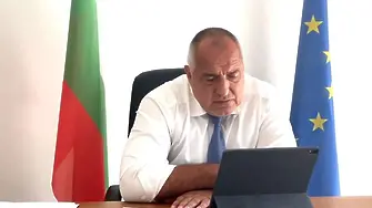 Борисов пусна бодри видеа във фейсбук. За милиони