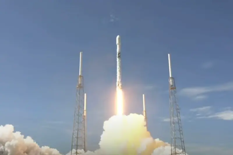 SpaceX изстреля 58 сателита за 5G интернет