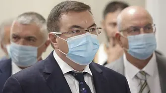 Здравният министър при 2569 новозаразени: Не сме се забавили с мерките
