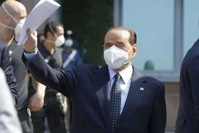 Изписаха от болница заразения с COVID-19 Силвио Берлускони