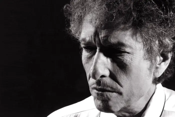 Боб Дилън променил името си заради страх от антисемитизъм