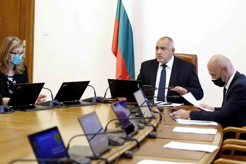 Борисов към министрите: Всеки човек и бизнес да бъде обгрижен