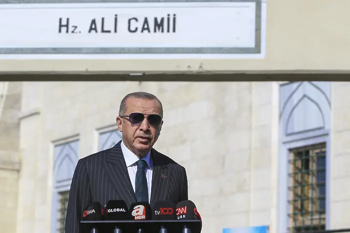 Ердоган препоръча психотерапия на Макрон. Франция отзова посланика си в Анкара