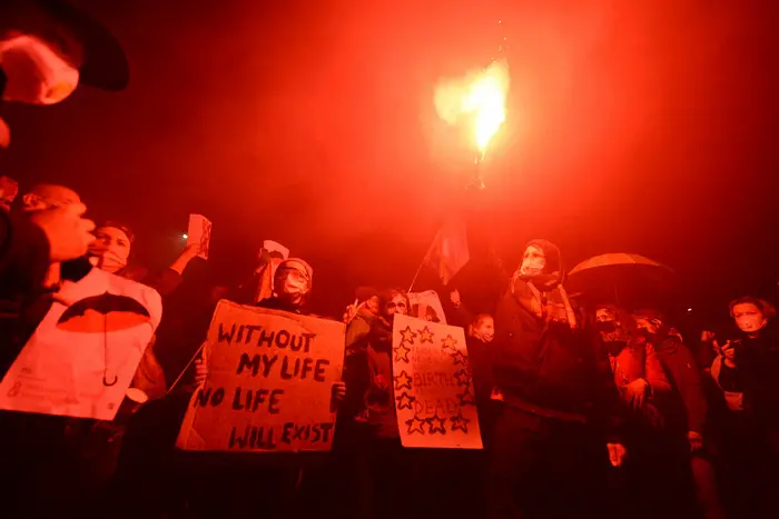 Нови протести срещу почти пълната забрана на абортите в Полша