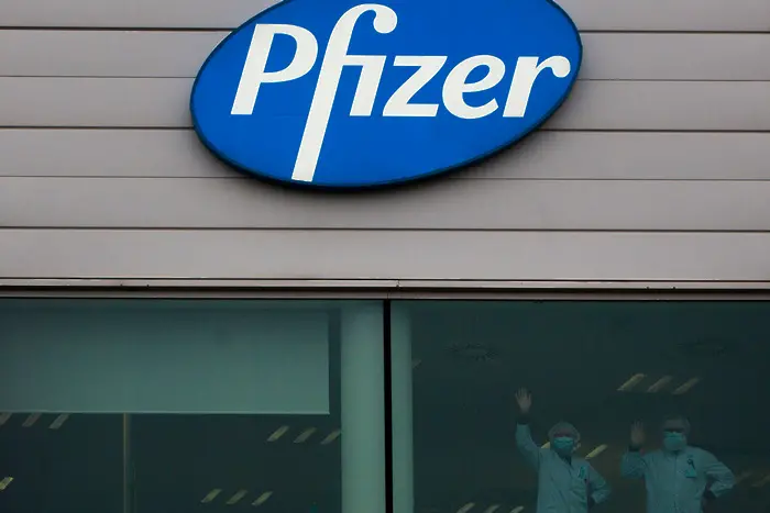 US регулаторът: Ваксината на Pfizer-BioNTech е успешна