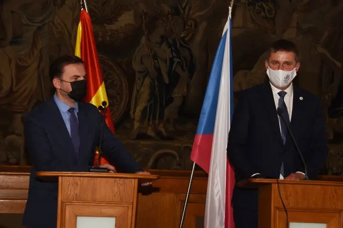 Чехия и Словакия обясниха ветото си, разгневило МВнР