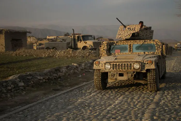 Ройтерс: НАТО остава в Афганистан и след май