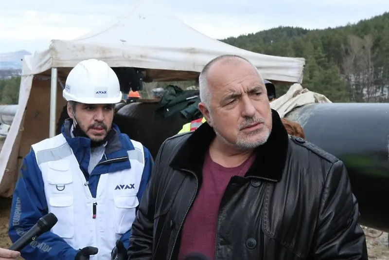 Борисов от тръбата с Гърция: Цвета, направете си кампания, да вържем Кърджали за газа