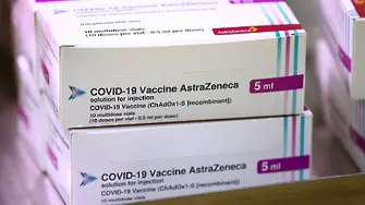 Обявиха всички странични реакции към трите ваксини