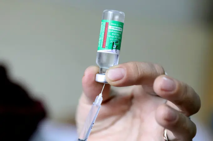 Ваксината на „АстраЗенека“ показва 79% ефикасност в САЩ