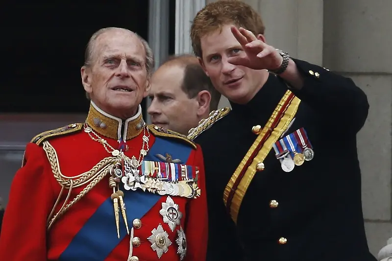 Принц Хари в Лондон за погребението на дядо си. Без Меган