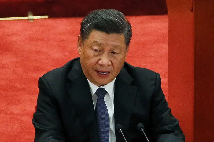 Китай отхвърли гневно изявление на Г-7
