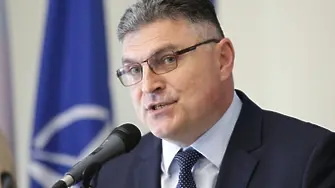 Георги Панайотов: Повечето договори в МО са със 100% авансови разплащания