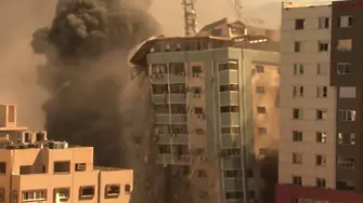 Израелски удар срути сграда с офиси на 