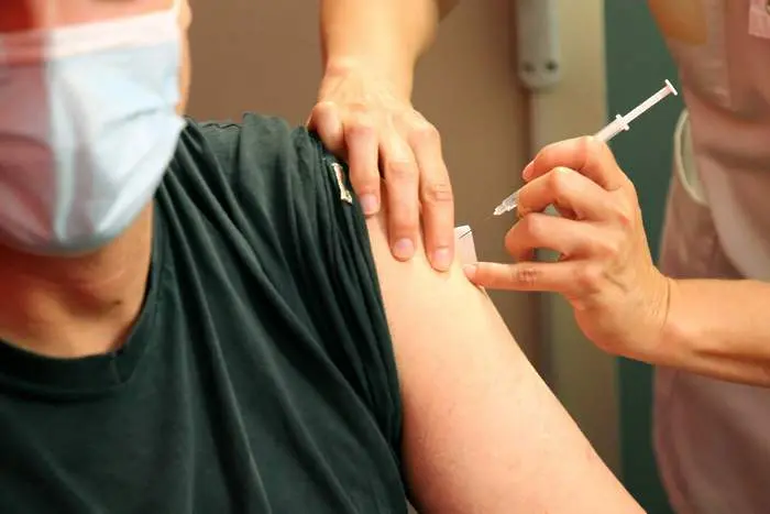 Испания ваксинира над 70% от населението си