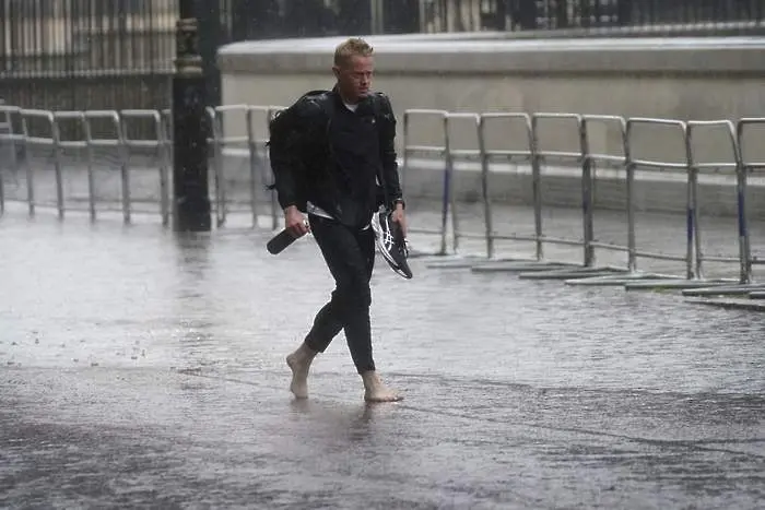 Лондон е под вода