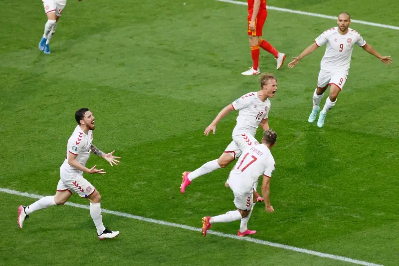 Храбрият тим на Дания е на четвъртфинал (СНИМКИ)