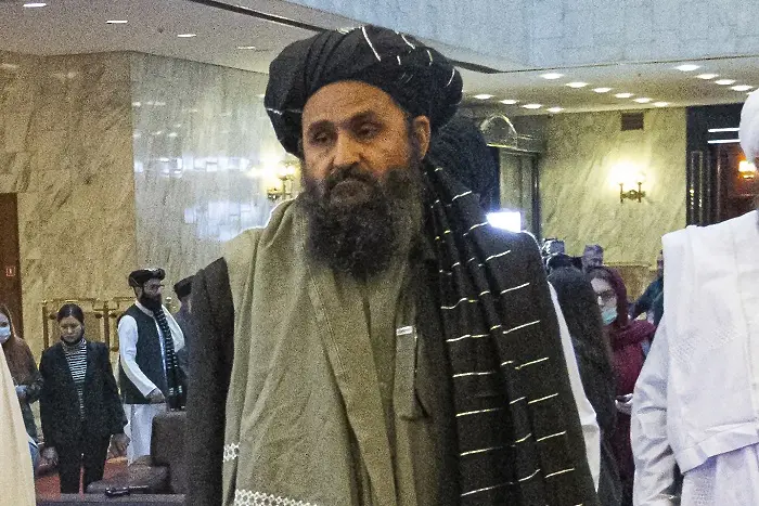 Би Би Си: Талибани се бият за власт в президентския дворец