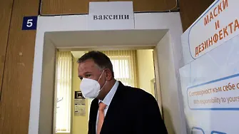Кацаров: Ще си платим цената, че не се ваксинираме и че здравната система е в лошо състояние