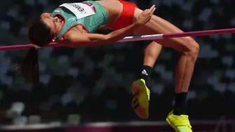 Мирела Демирева е на финал в скока на височина