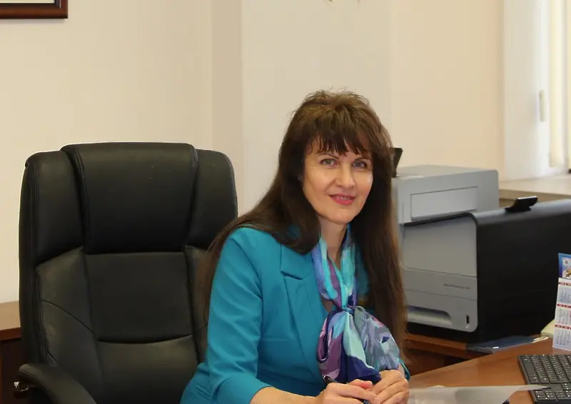 Заместник-министърка в МРРБ бе освободена от Янев