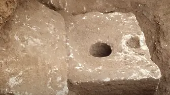 Рядка находка: откриха лукзозна тоалетна на 2700 години в Йерусалим