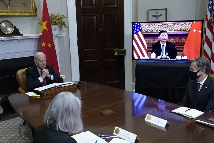 Китай и САЩ взаимно облекчават ограниченията за журналисти
