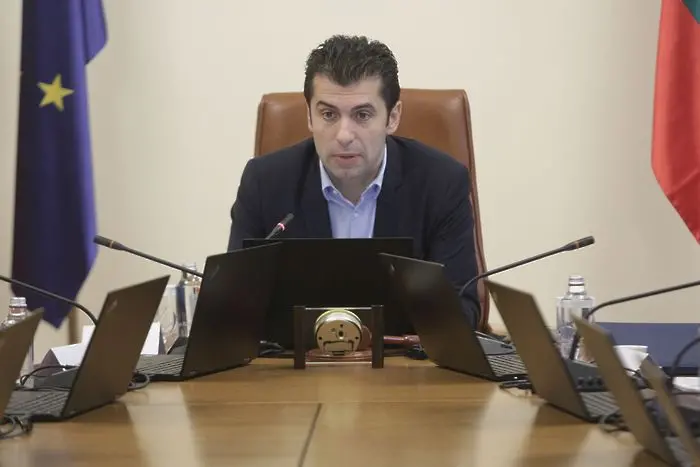 Посещението на Кирил Петков в Скопие се отлага