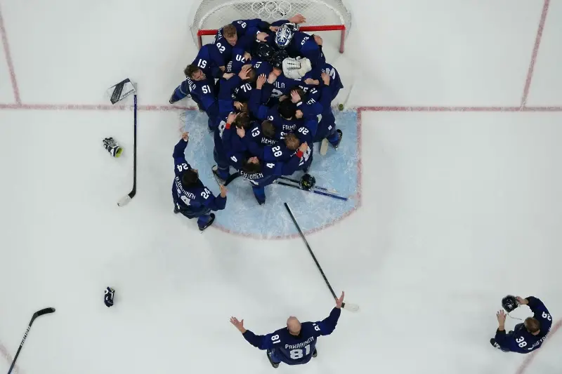 Финландия спечели първа олимпийска титла в хокея (СНИМКИ)