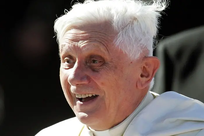 Бившият папа замесен в педофилски скандал