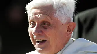 Бившият папа замесен в педофилски скандал