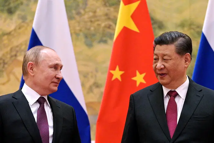 Путин и Си говорят за засилване на връзките в енергетиката и финансите