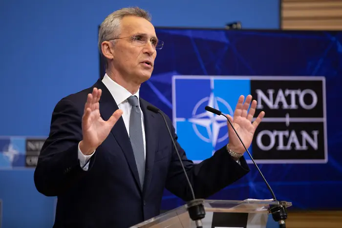 НАТО няма да се откаже да приеме Украйна