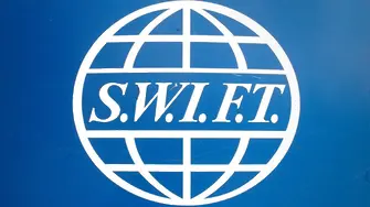 Защо някои държави се колебаят да изключат Русия от SWIFT
