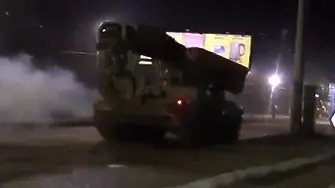 Ройтерс: Танкови колони забелязани в Донецк (ВИДЕО)