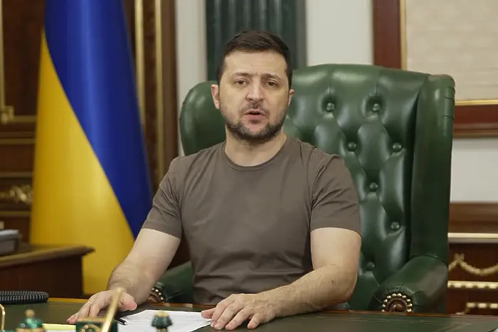 Киев прекратява мирните преговори, ако защитниците на Мариупол бъдат избити