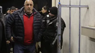 20:20 ч. Бойко Борисов излезе от ареста