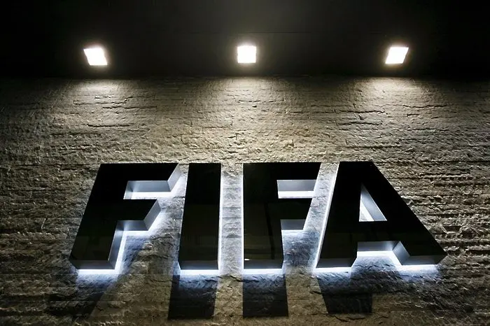 ФИФА разреши на футболистите в Русия и Украйна да си намерят нови отбори