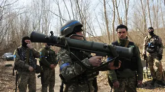 Дълга руска военна колона се движи към Донбас