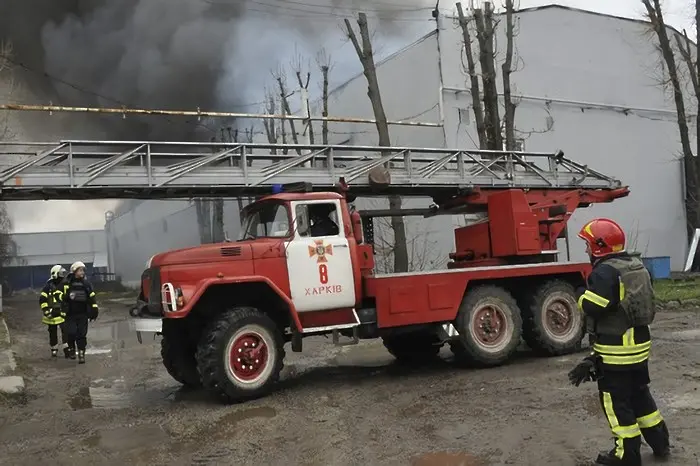 Франция изпраща оборудване за украинските спасители