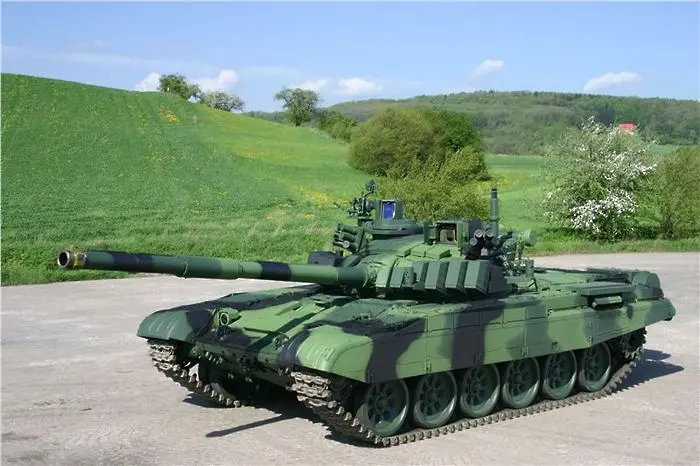 Чехия праща танкове и бойни машини на Украйна
